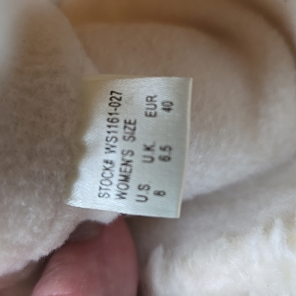 Cozy Cream Faux Fur Boots - Picture 9 of 9